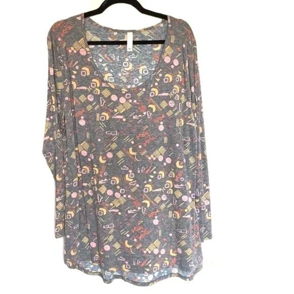 LuLaRoe Lynnae Long Sleeve Tunic Size 3XL Geometric Gray Red Yellow Pink